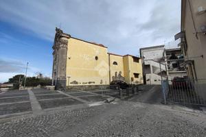 3 LOCALI A ERCOLANO