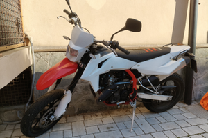Moto SWM 125-Bolzano