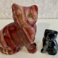 Gatti in pietra scolpiti a mano – mod 47