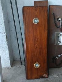 Lampadario in legno