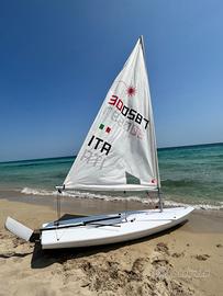 Barca a vela laser standard completa