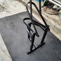 Sistema fissaggio moto Pit posse senza cinghie