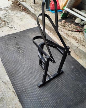 Sistema fissaggio moto Pit posse senza cinghie