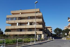 2 LOCALI A ROMA