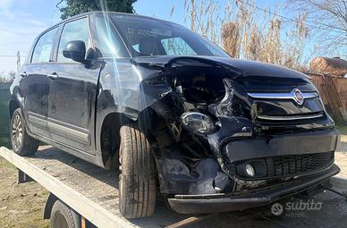 Fiat 500 L solo per ricambi