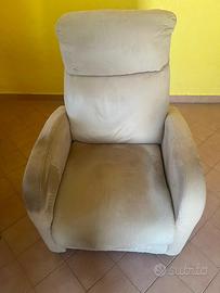Poltrona reclinabile in alcantara