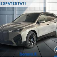 BMW iX xdrive40 pacchetto sportivo