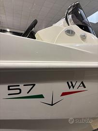 Barca cabin 5.7 walk around Suzuki 40 no patente