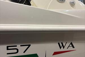 Barca cabin 5.7 walk around Suzuki 40 no patente