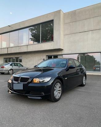 BMW 318i E90