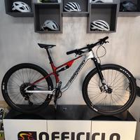 megamo track 2026 taglia M