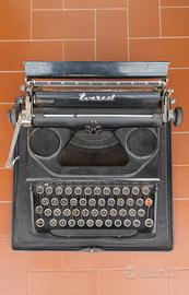 Macchina da scrivere Everest mod.90