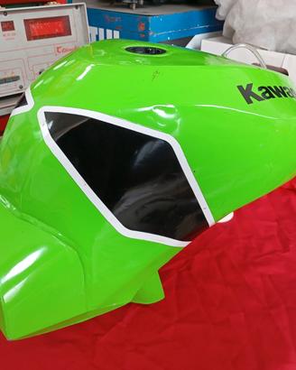 Kawasaki Ninja ZX10r serbatoio SBK