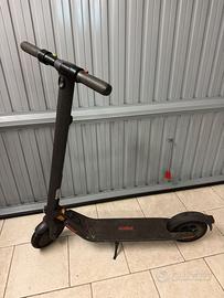 Ninebot by Segway KickScooter ES2 25 km/h Grigio