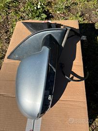 Specchietto Golf 5 dell 2003 destro