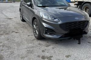 Ford Kuga Hybrid ST-Line 190CV 2023 - 18.000 km