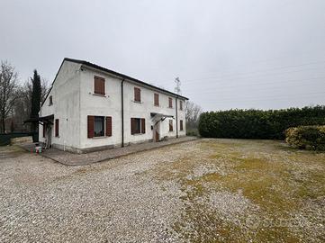 CASA INDIPENDENTE A MANTOVA