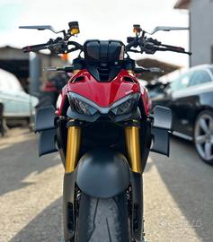 Ducati streetfighter v4s