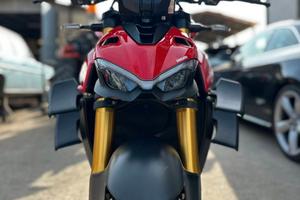 Ducati streetfighter v4s