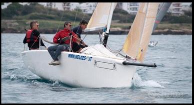 Melges 24 barca a vela regata