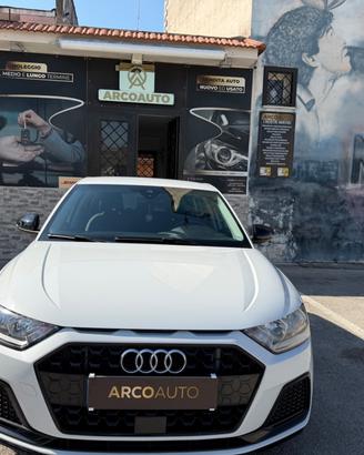Audi A1 SPB 30 TFSI S tronic line edition