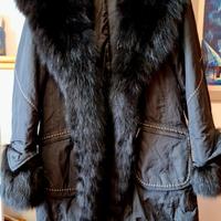 cappotto nero Salco bordato con pelliccia volpe