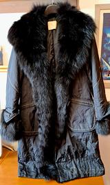 cappotto nero Salco bordato con pelliccia volpe