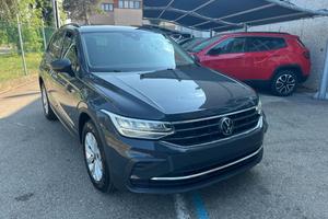 VOLKSWAGEN Tiguan 2.0 TDI 150 CV SCR DSG Life