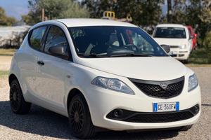 Lancia Ypsilon 1.0 FireFly 5 porte S&S Hybrid Ecoc