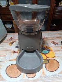 distributore automatico crocchette