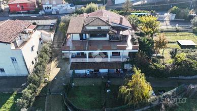 3 LOCALI A ROSETO DEGLI ABRUZZI