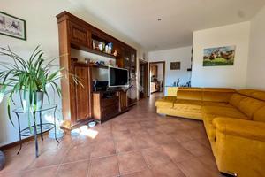 5 LOCALI A REGGELLO
