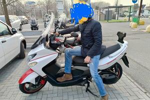 SCOOTER IN BUONE CONDIZIONI. BATTERIA NUOVA