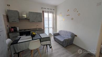 Trilocale ristrutturato e arredato