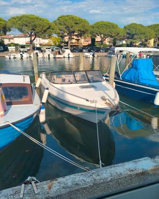barca a motore Acquaviva 