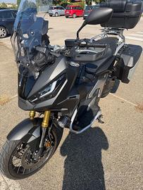 Honda X-ADV 750 Travel Edition 2023 – 13.800 km