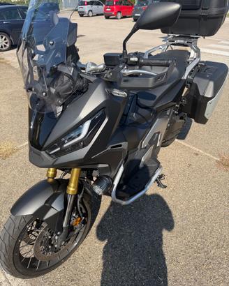 Honda X-ADV 750 Travel Edition 2023 – 13.800 km