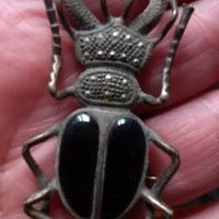 Spilla anni 20 in Argento Onice e Zaffiri Neri