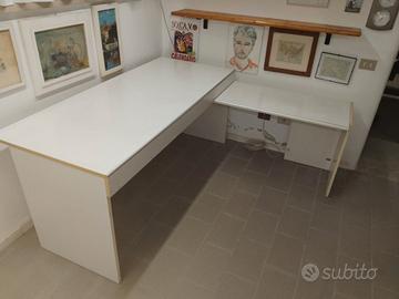 scrivania per ufficio