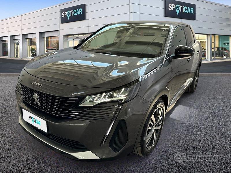 Peugeot e-3008