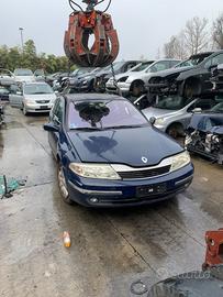 Ricambi Renault Laguna 2003 - Vettura per ricambi