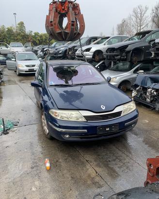 Ricambi Renault Laguna 2003 - Vettura per ricambi