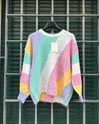 Pullover con colori pastello