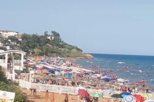 Calabria casa vacanza vicino spiaggia più piscina