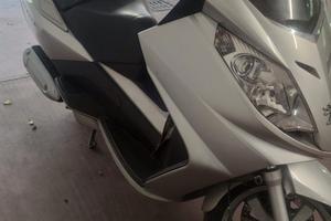 Peugeot Satelis 250 