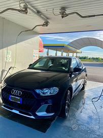 Audi A1 Citycarver 25 TFSI Admired