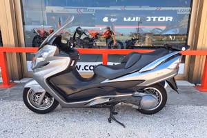 Suzuki Burgman 400