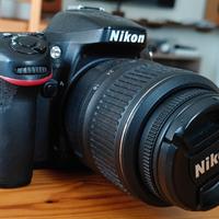 Nikon D7100 Con obiettivo 18-55