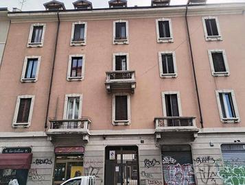 Immobile in asta di 61 m² con 2 locali e box auto 