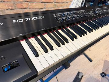 Stage Piano Roland RD700 GX